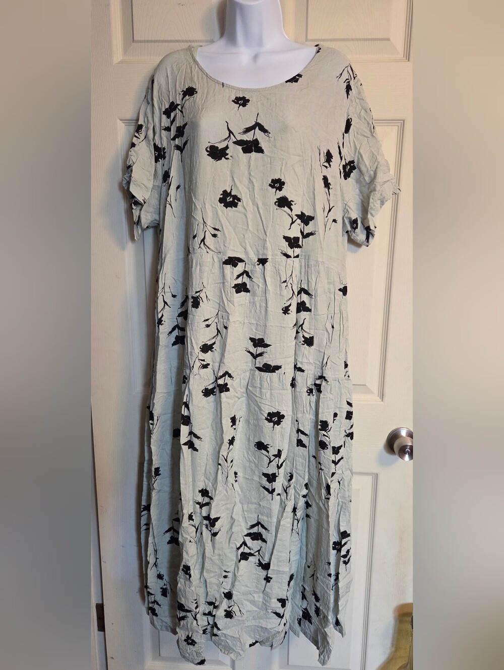 Floral Print Mint and Black Midi Dress Size 2XL